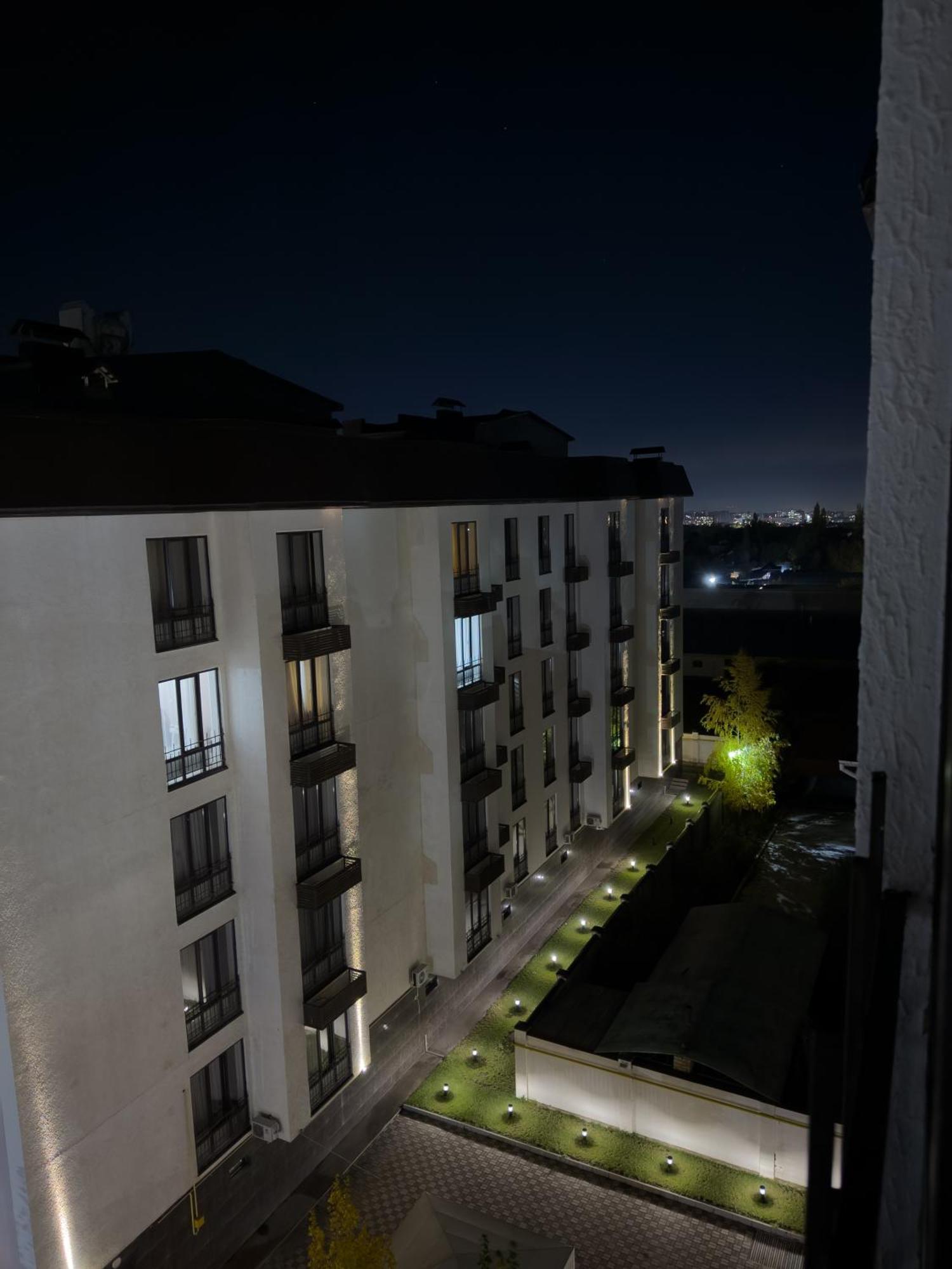 Casablanca Apart Hotel ビシュケク エクステリア 写真